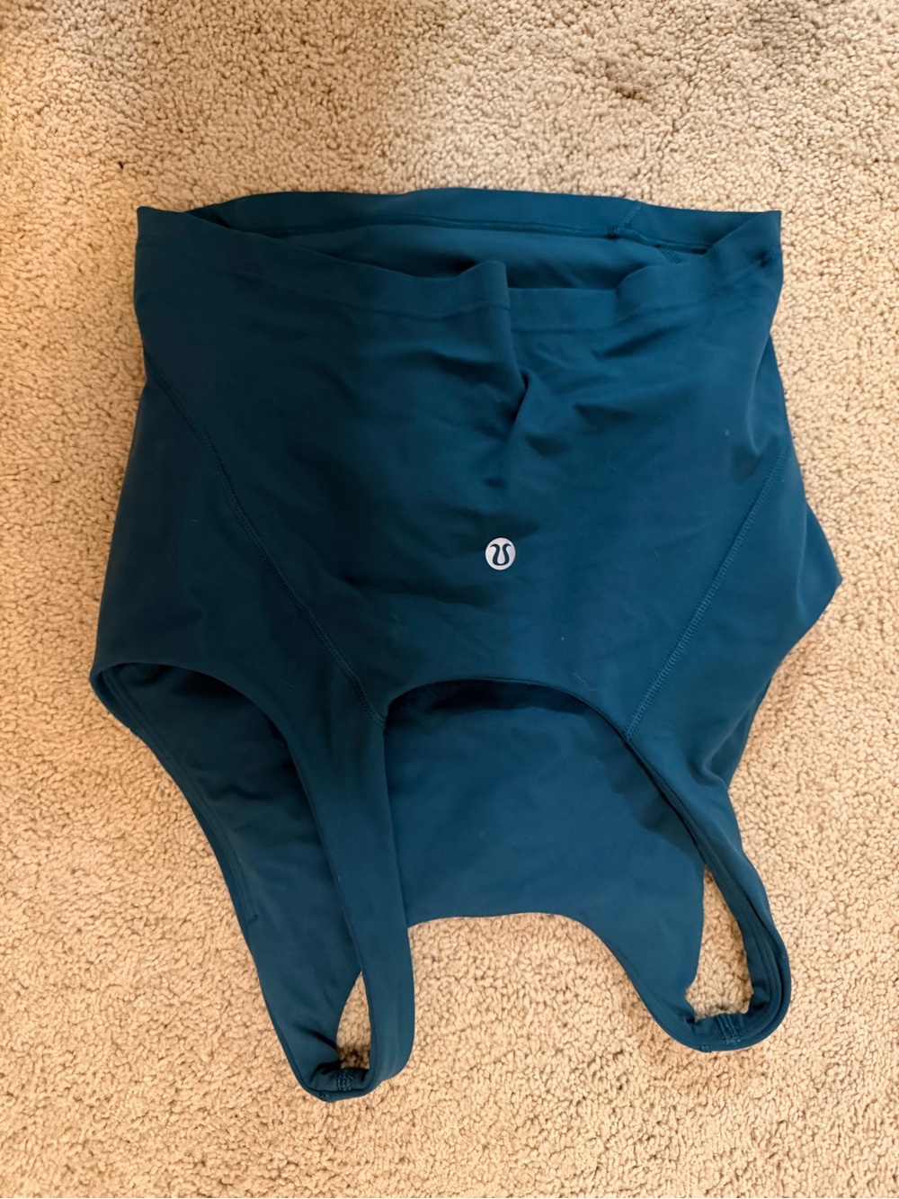 Lululemon 2 - Picture 2 of 2